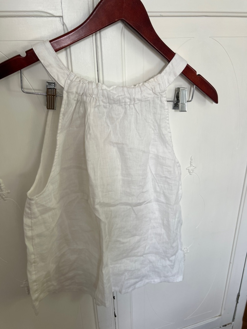 2/$7 White Sleeveless Linen tank Top